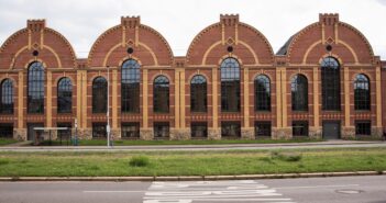 Unglaubliche Einblicke in die Industrieschule Chemnitz – Geschichte, Architektur und mehr! (Foto: AdobeStock - Jens 385059436)