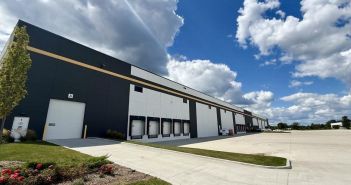 Ersatzteillogistikzentrum mit IoT, Auto-Store, Echtzeit-Management startet im Oktober 2025 L.I.T. und PALFINGER eröffnen modernes Ersatzteillogistikzentrum in Huntley (Foto: L.I.T. AG)