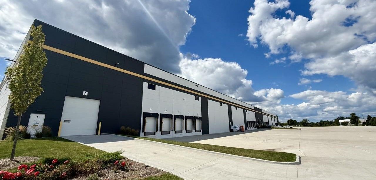 Ersatzteillogistikzentrum mit IoT, Auto-Store, Echtzeit-Management startet im Oktober 2025 L.I.T. und PALFINGER eröffnen modernes Ersatzteillogistikzentrum in Huntley (Foto: L.I.T. AG)