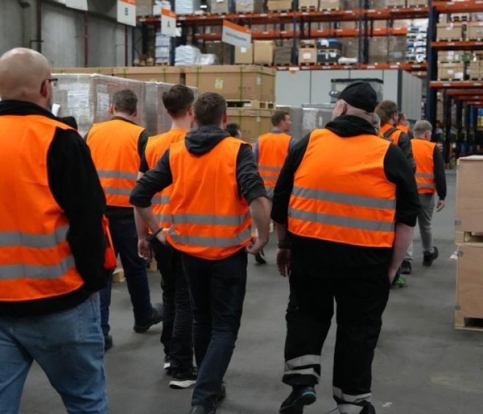 Einblicke in die Praxis: Besucherinnen und Besucher (Foto: ELSEN Unternehmensgruppe)