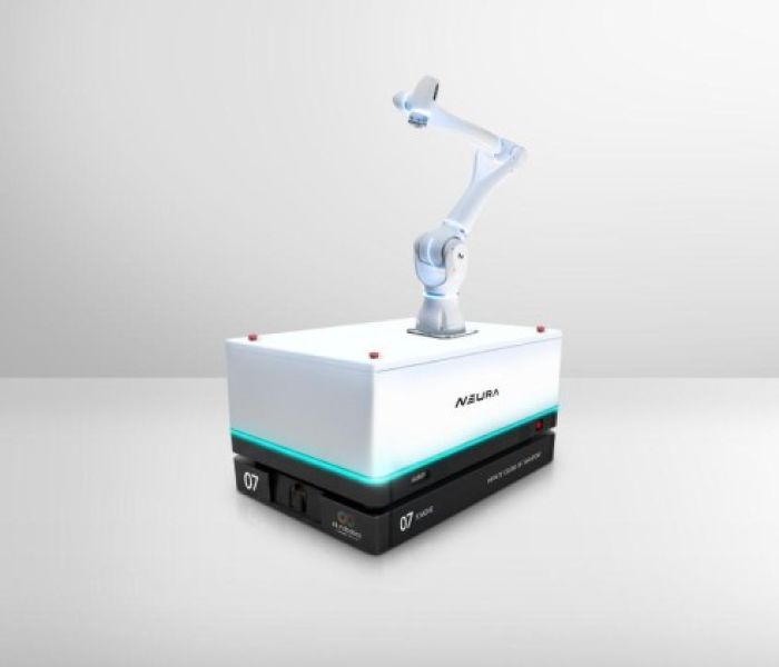 Wenn Transportrobotik auf kognitive Intelligenz trifft: ek robotics (Foto: NEURA Mobile Robots GmbH)